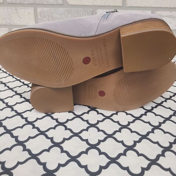 Blondo Liam Waterproof Ankle Bootie Taupe Size 9.5 - Picture 8 of 11